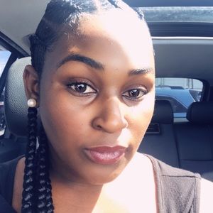 Meet your Posher, Jasmine